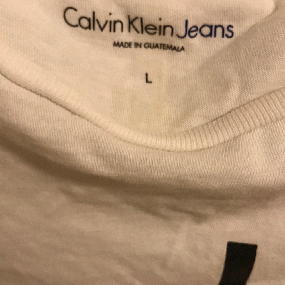 Calvin Klein - Picture 2 of 2